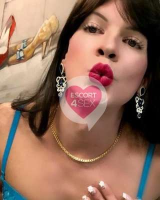 Debora bellissima brasiliana giovanissima alta bello corpo dotata video e foto reali fotografia:3
