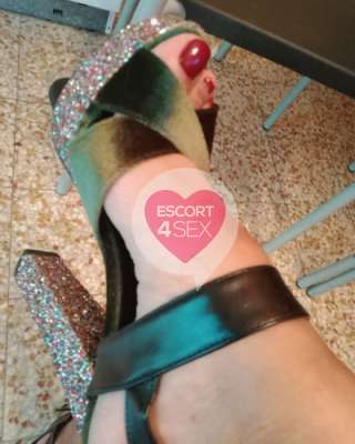 Laura splendida milf 50 anni insaziabile porca fotografia:2