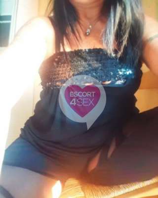 Milf amante dei preliminari bellezza mediterraneamolto sensuale fotografia:1