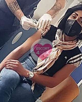 Gabriella giocattolo bello duro solo su appuntamento fotografia:4