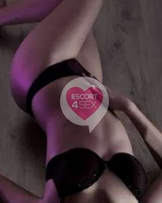 Mia lasciati coccolare sono la perfezione fotografia:2