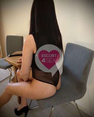 Marta con tanta voglia di amare giovane italiana